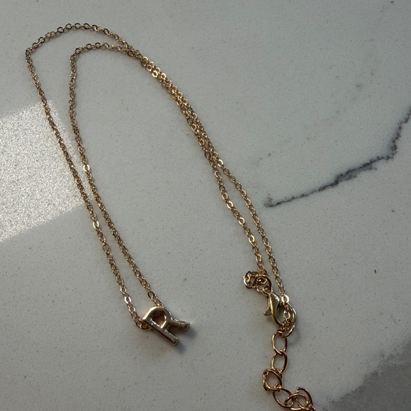 Gold Initial 'R' Necklace - Picture 2 of 2